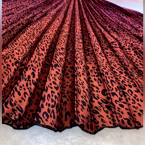 ZARA Pleated A-line Midi Skirt Animal Print - Picture 5 of 9